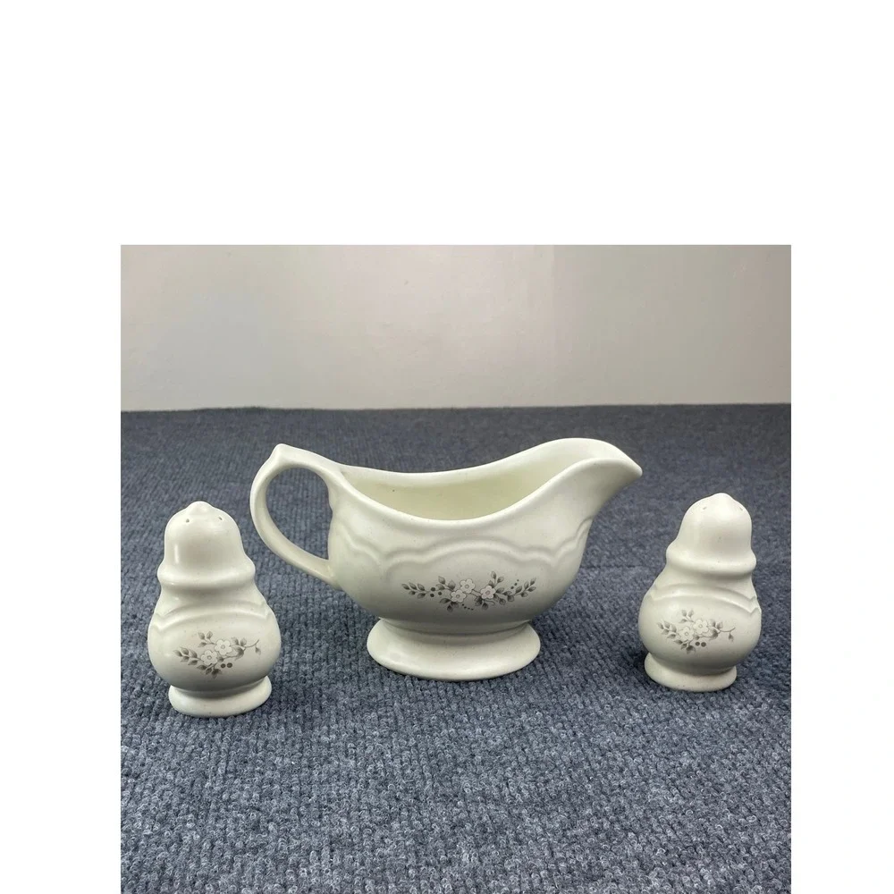 Pfaltzgraff Heirloom Gravy Boat and Salt Pepper Shakers Set Cream Floral USA 436